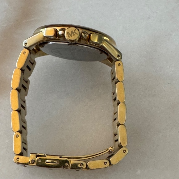 Mk 111206 gold watch - Picture 6 of 6